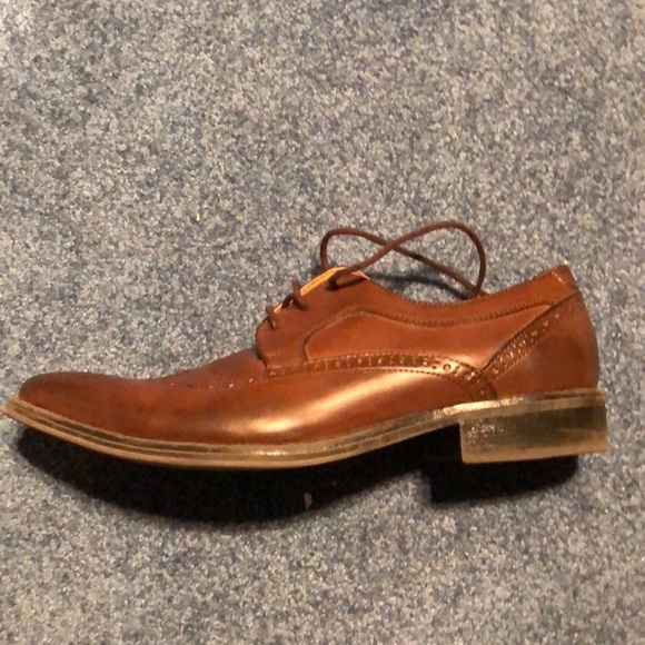 Oxford dress shoes, worn but still in good shape! - Picture 5 of 5